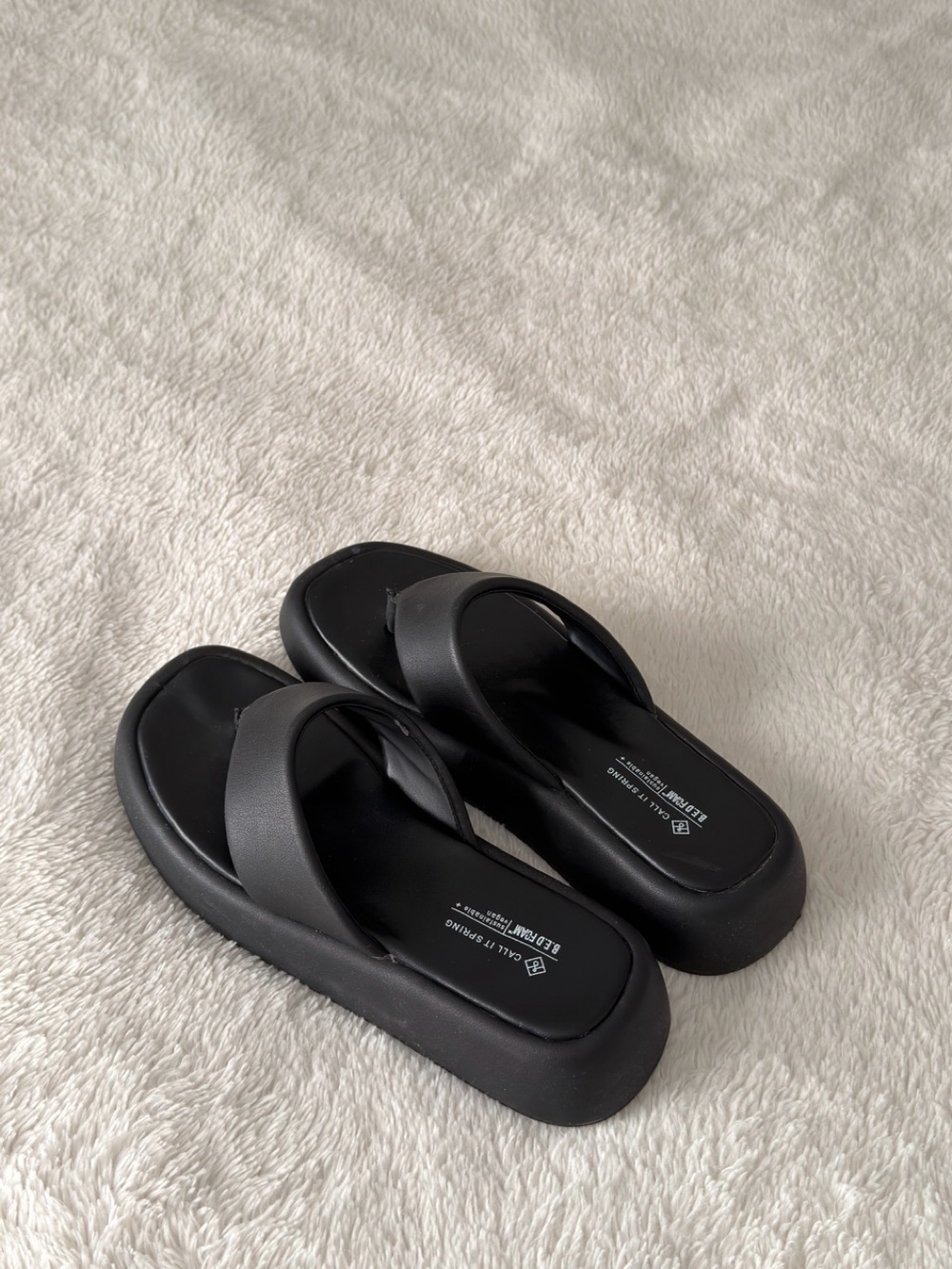 CALL IT SPRING Black Platform Thong Sandals 🖤